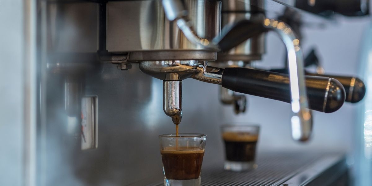 Mengenal Perbedaan Espresso dan Manual Brew Coffee Zact Toothpaste