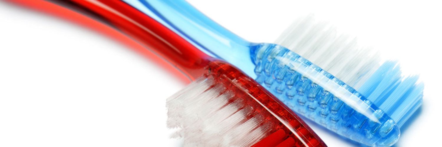 Fakta sikat gigi merah dan biru