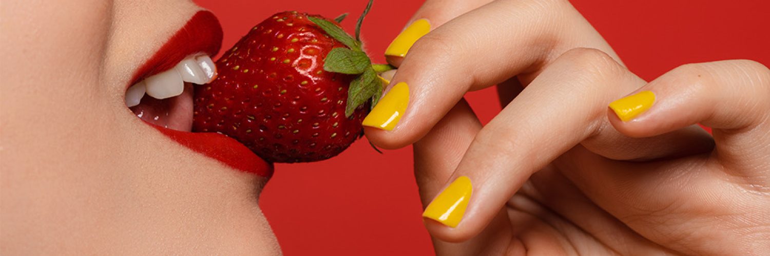 Stroberi Bikin Gigi Putih